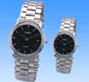 A latest fashion and design online wholesale black clock face fashion man and woman watch set. 2004 new trend for fashion bug!